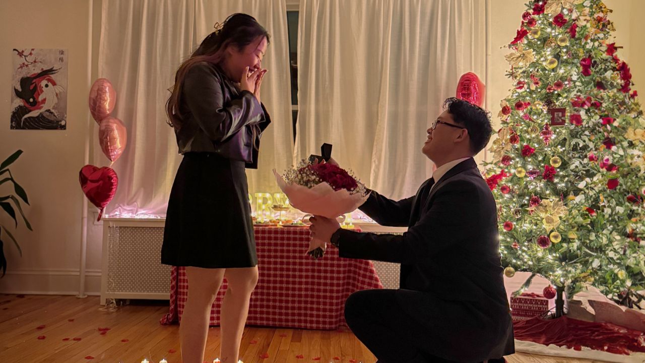 Girlfriend Turns Detective And Accidentally Ruins Boyfriend's Proposal